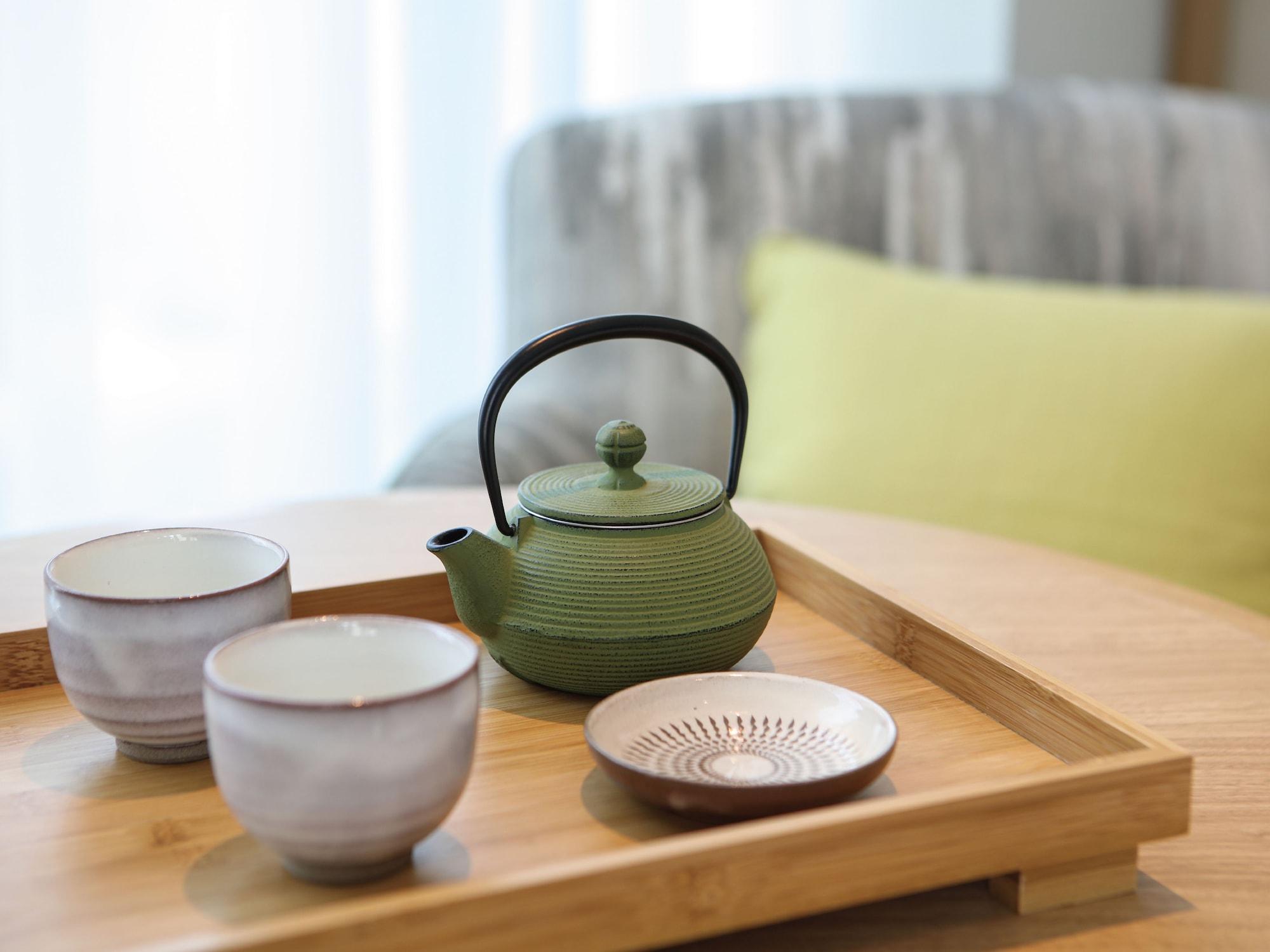 Miyako Hotel Hakata Fukuoka  Exterior foto A Japanese tea set